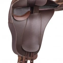 Saddlery Brands International Wintec Pro Stock Saddle With Swinging Fenders And HART